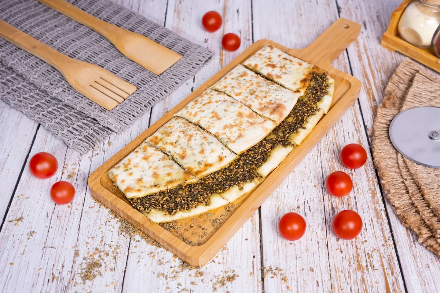 منقوشة زعتر مع الجبن