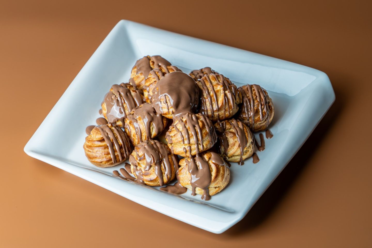 Chocolate Cream Puff