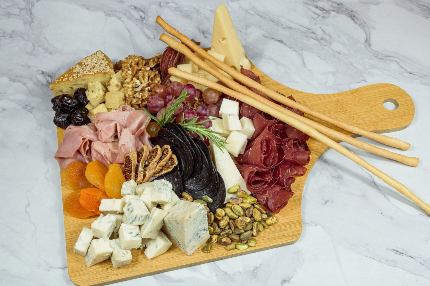 Medium Charcuterie Platter 3 5 Pax