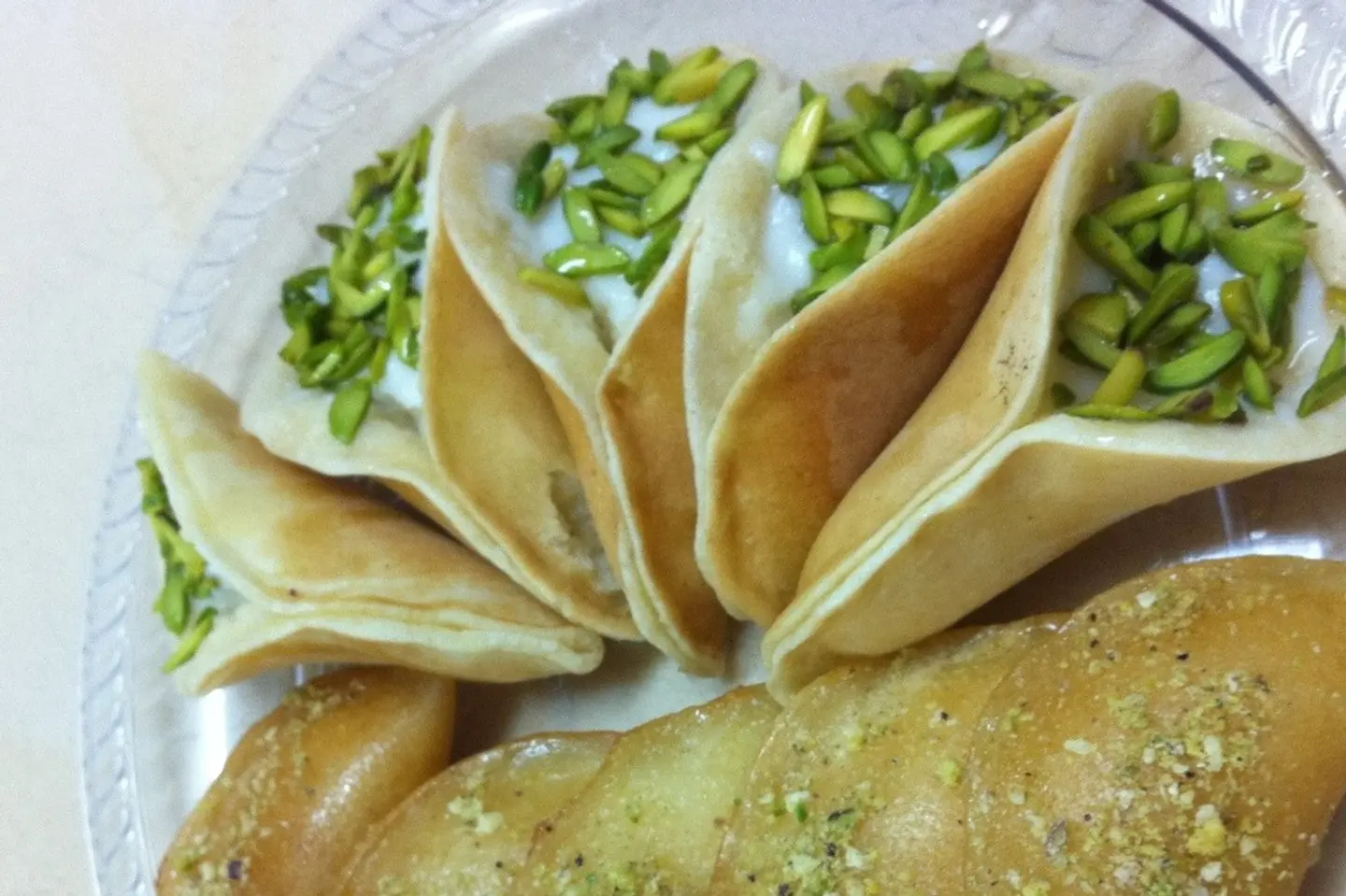 قطائف بالقشطة