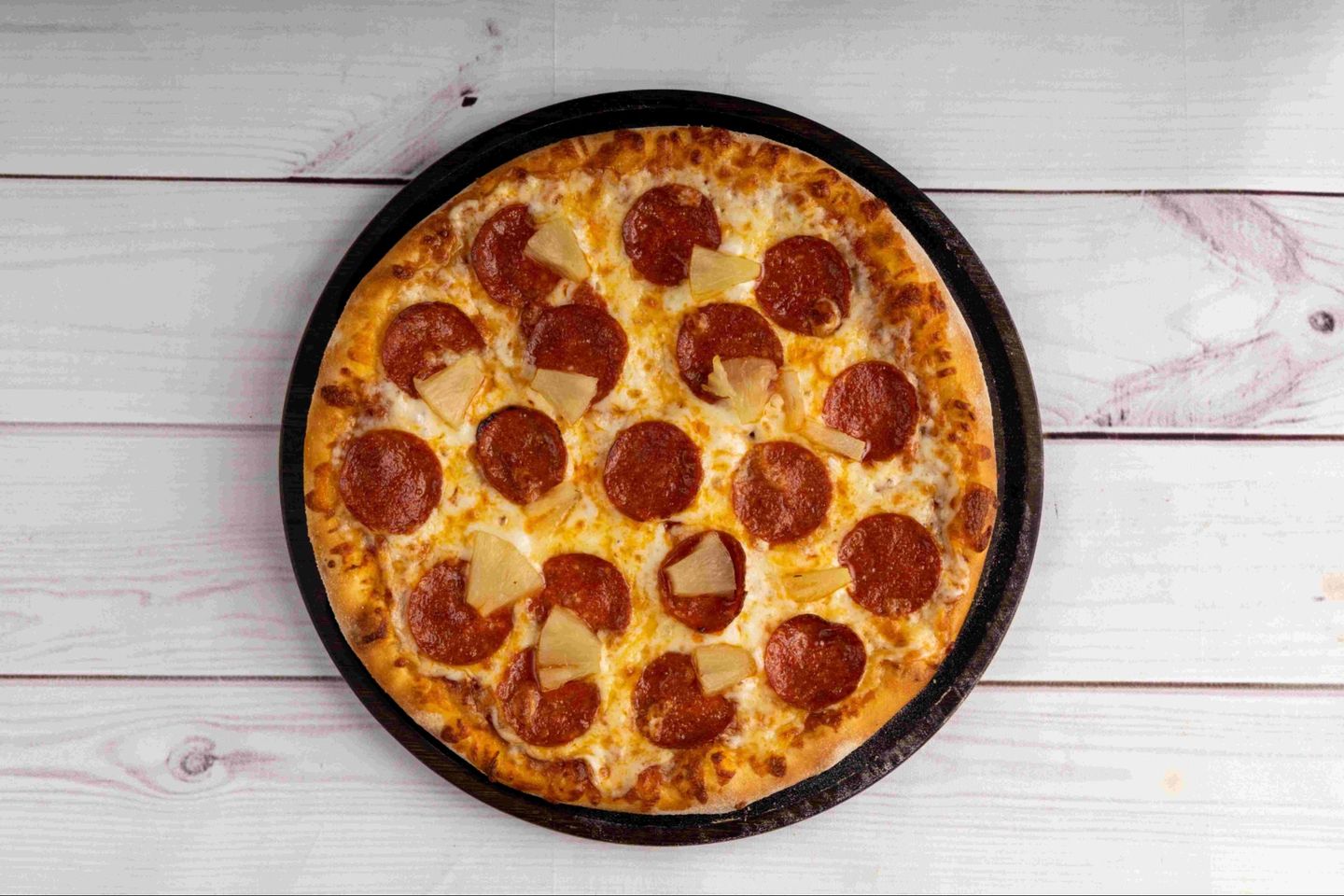 Mega Royal Hawaiian Pizza