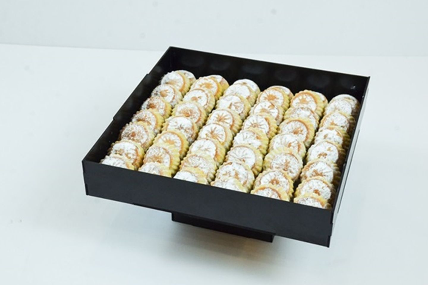 Date Maamoul With Sugar