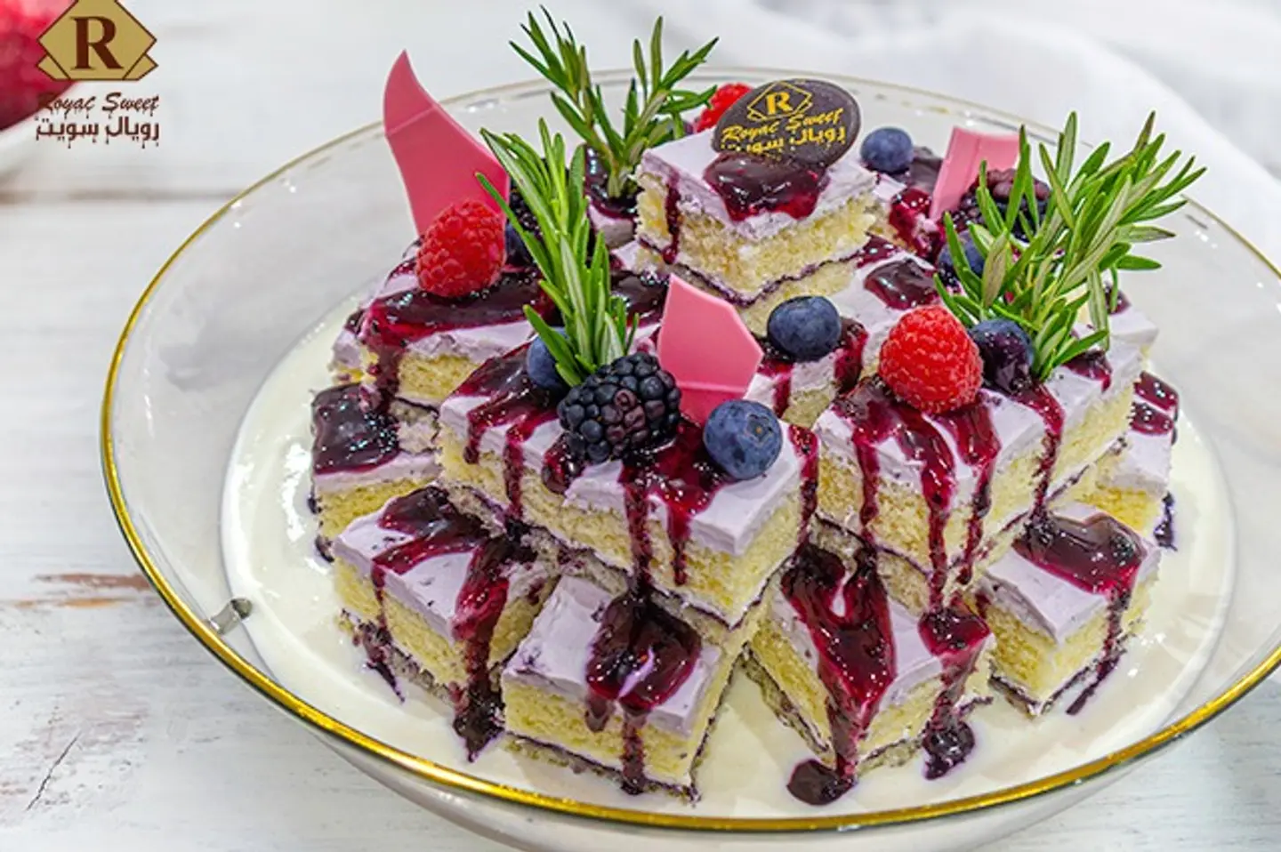 Berry Bites Cake