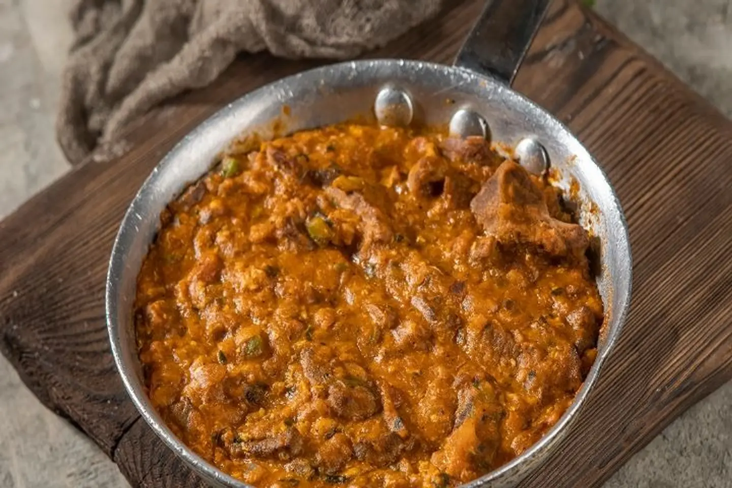 مجنونة كرتة