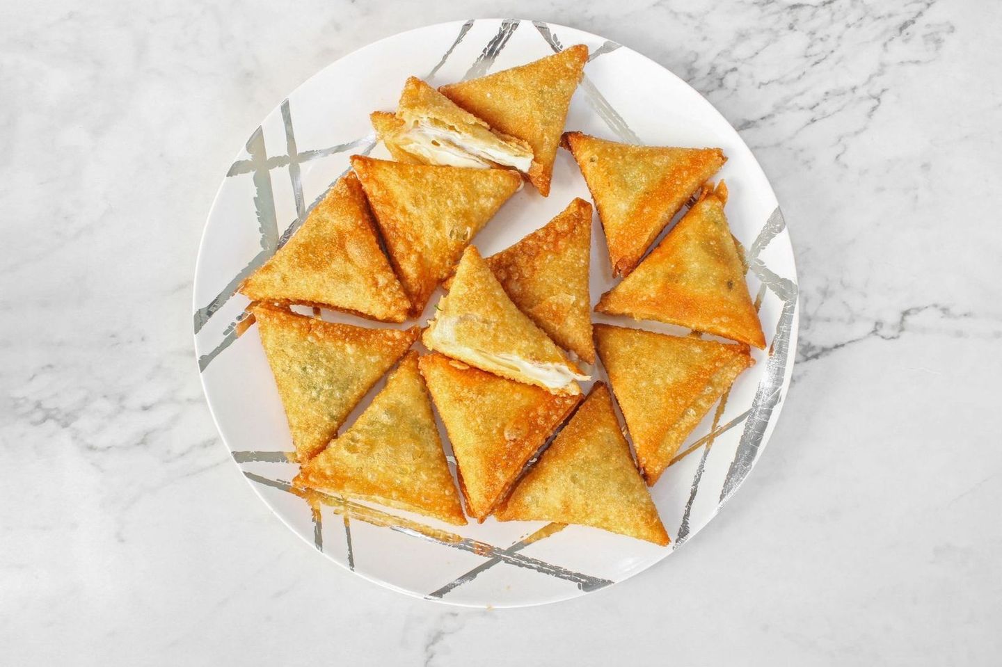 سمبوسة جبن