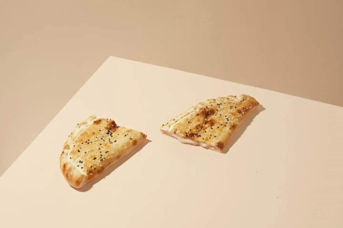 فطيرة مكس أجبان بر