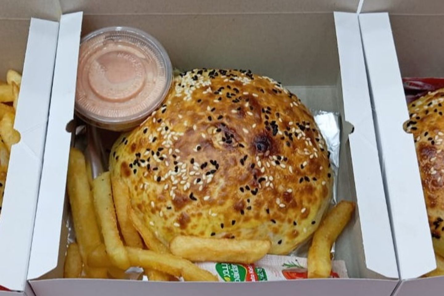 قنبلة شاورما