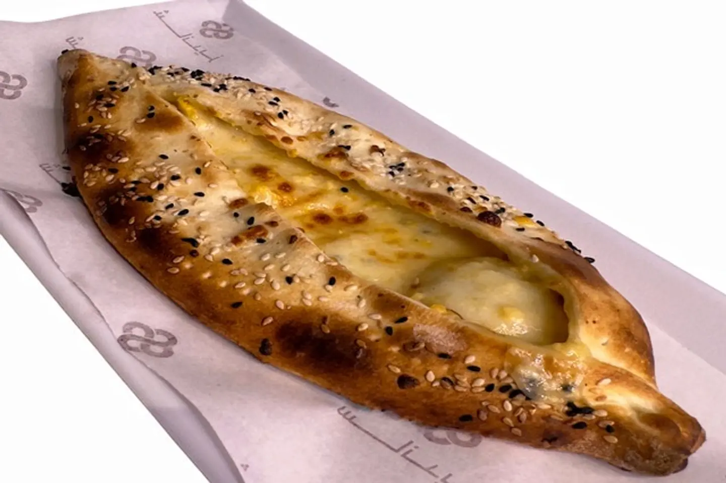 فطيرة جبنه موزاريلا