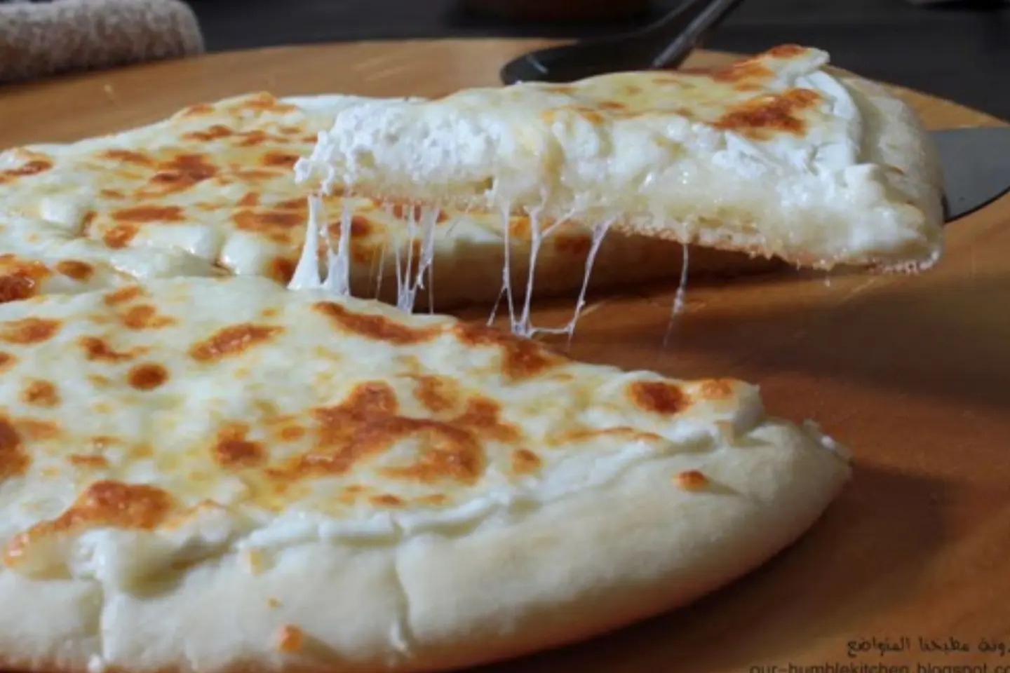 فطيرة لبنة بالجبنة