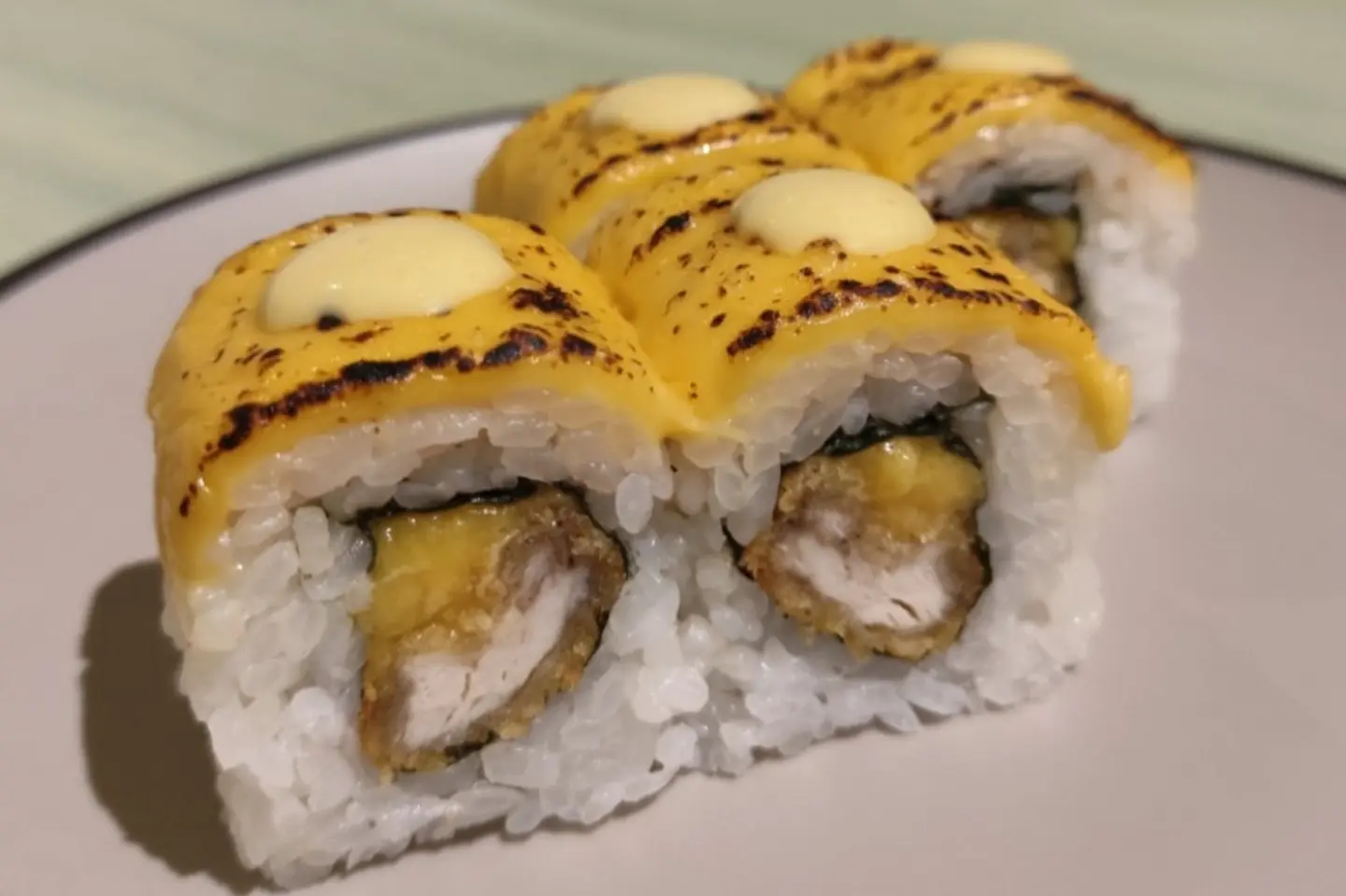 Cheesy Chicken Roll - Eight Pieces