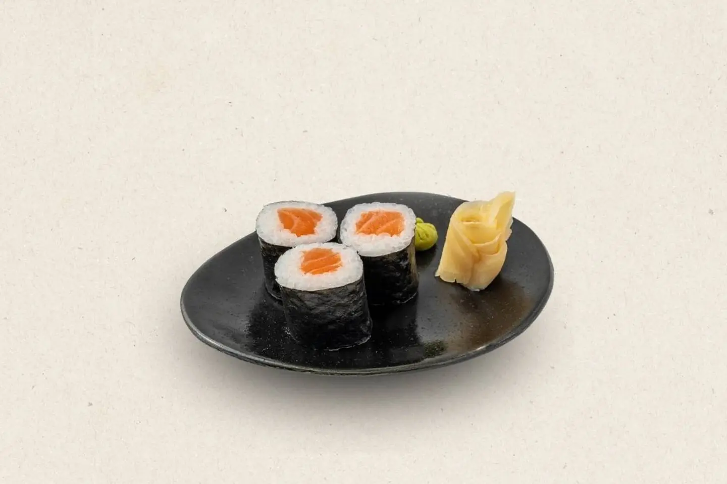 Salmon Hoso Maki