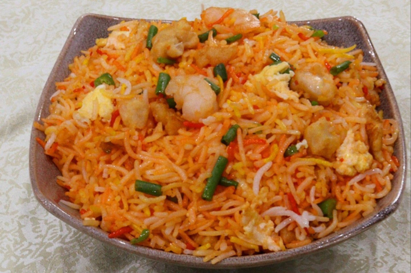 أرز مقلي مشكل
