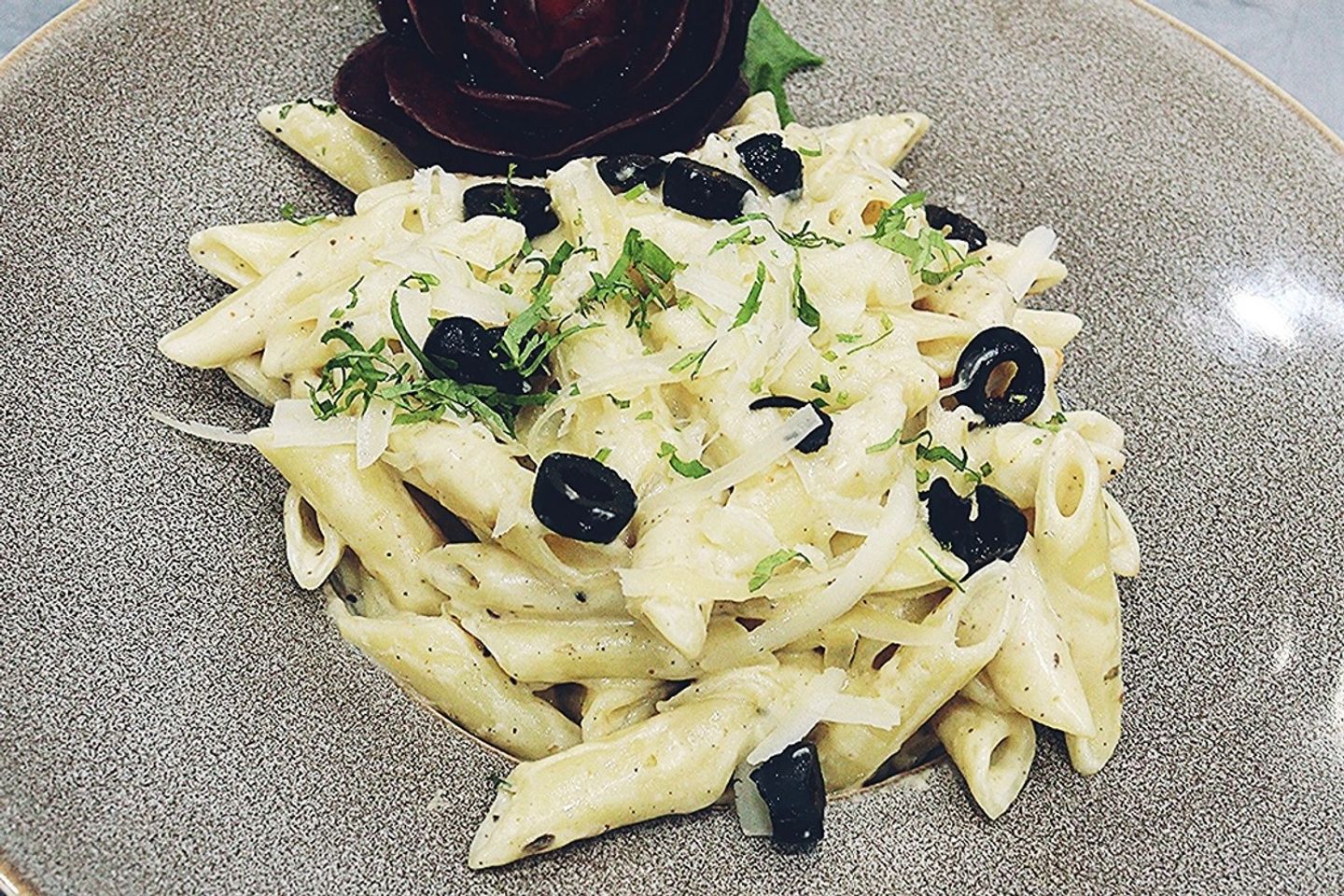 Penne Pasta With White Sauce