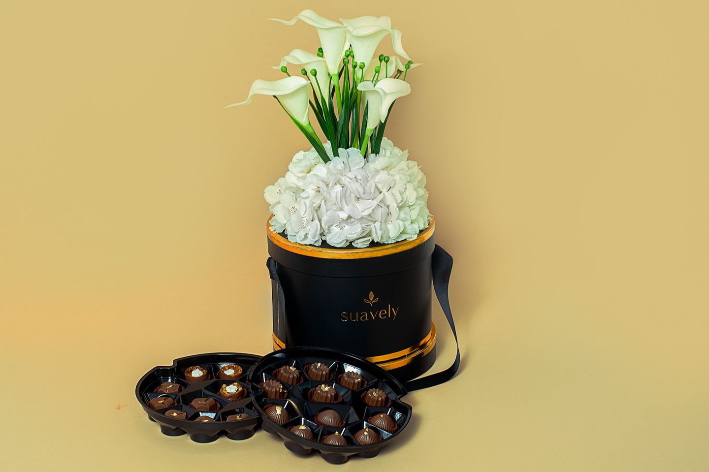 Round Black Box With Rose Assorted Chocolate