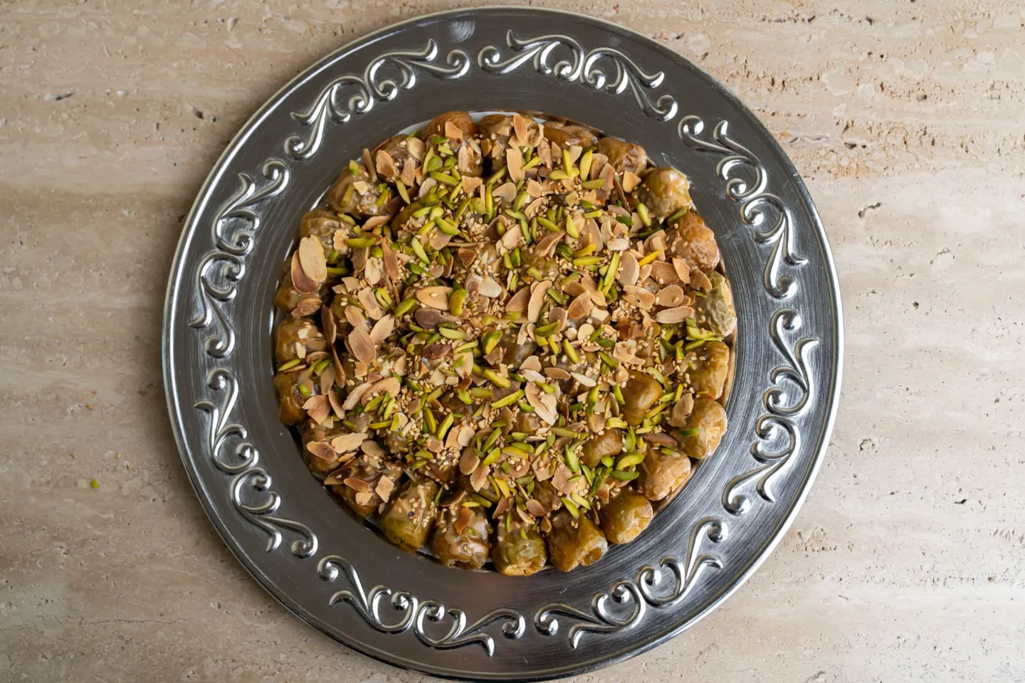 سكري بالطحينة / صحن دائري