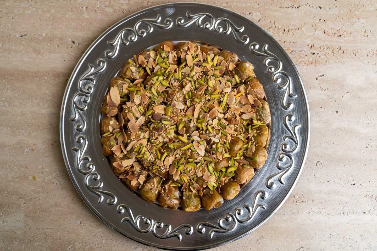 سكري بالطحينة / صحن دائري