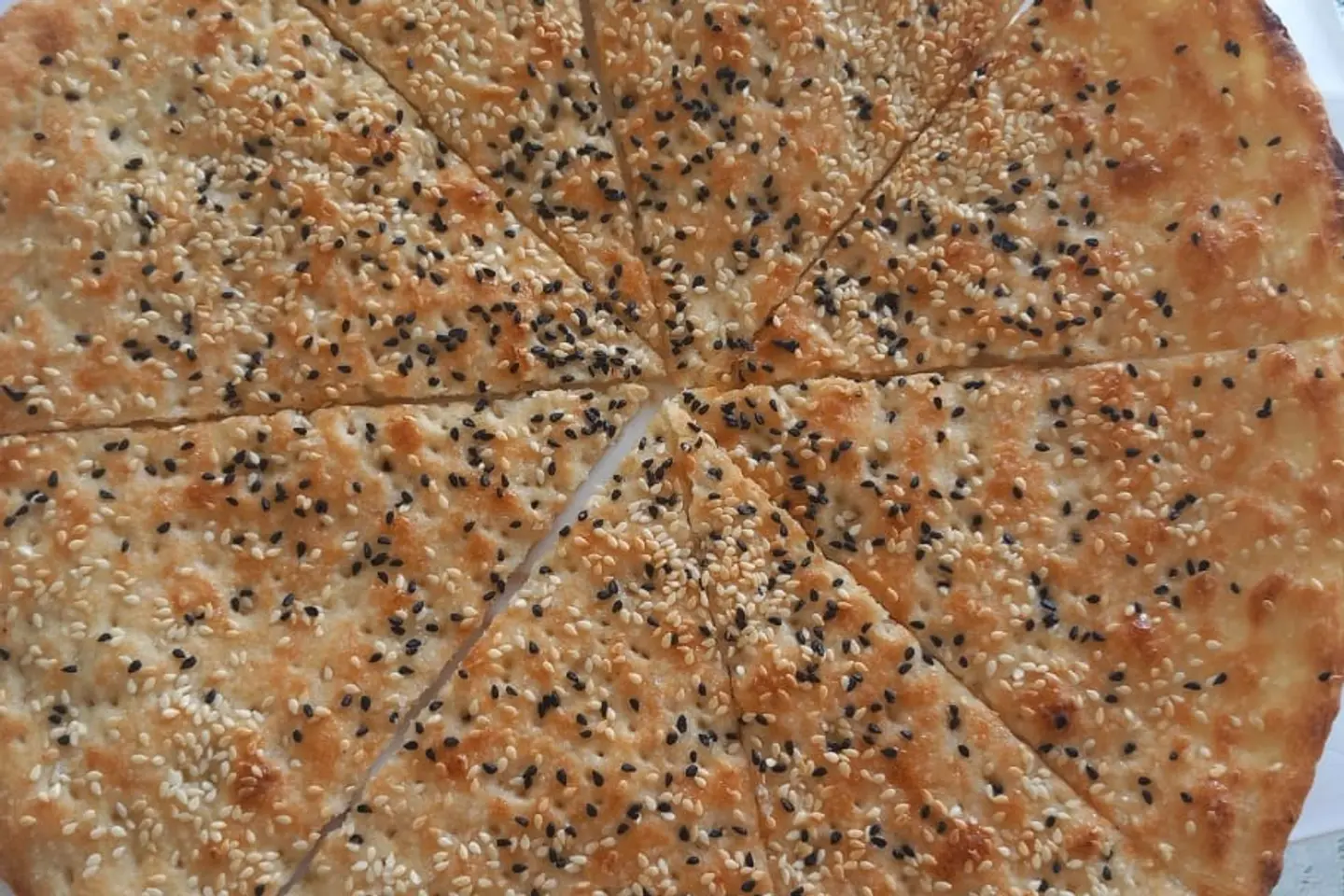 خبز لبنة وعسل