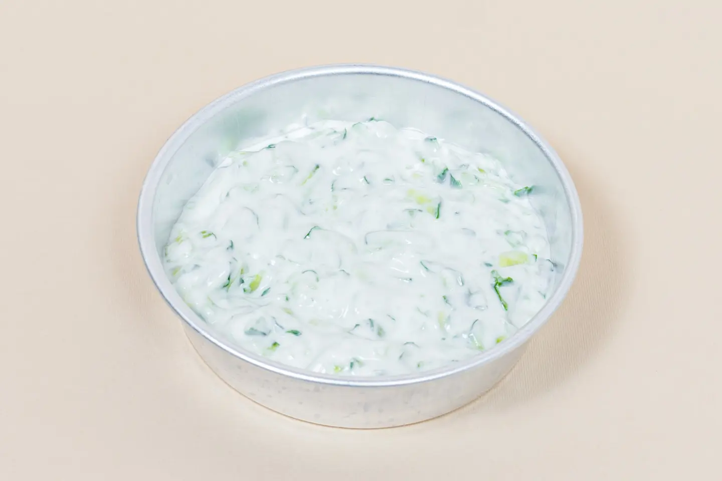 سلطة لبن بالخيار