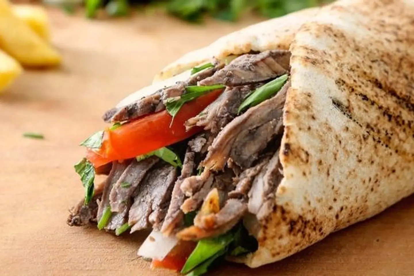 شاورما لبناني لحم