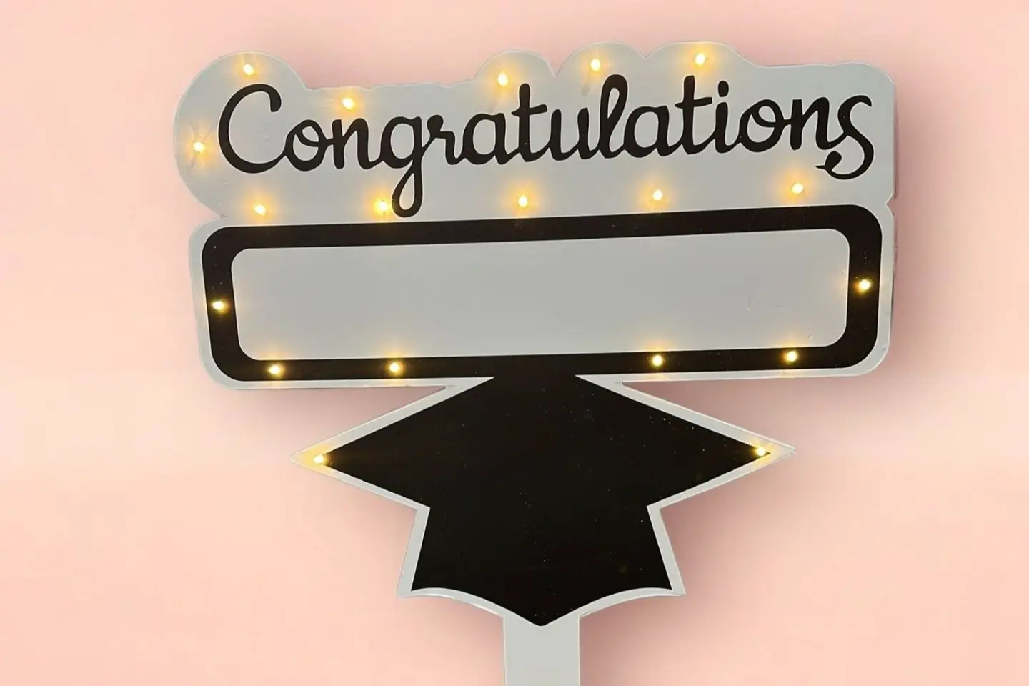 لوحة التخرج المضيئه