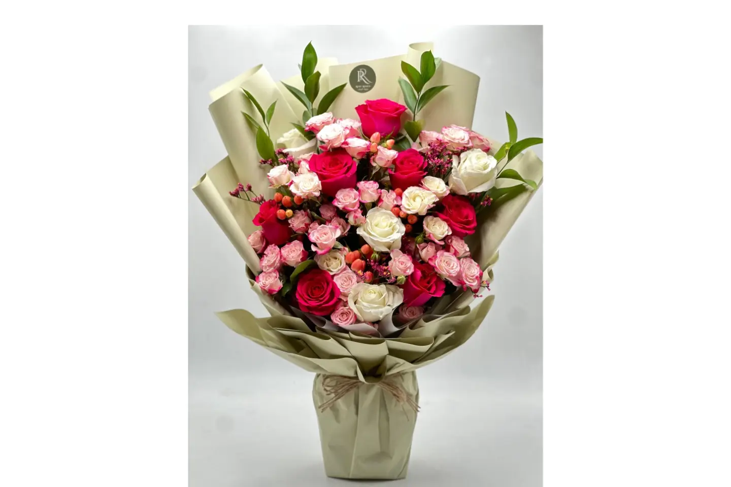 Fuchsia Al Reef Bouquet 2