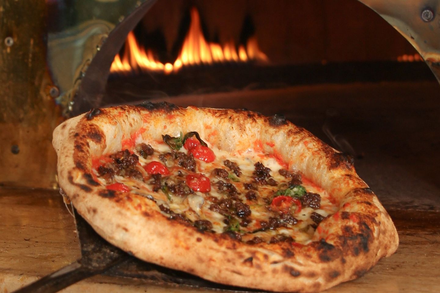 ‏Beef White Sauce Pizza