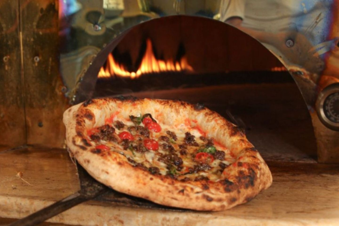 ‏Beef Red Sauce Pizza