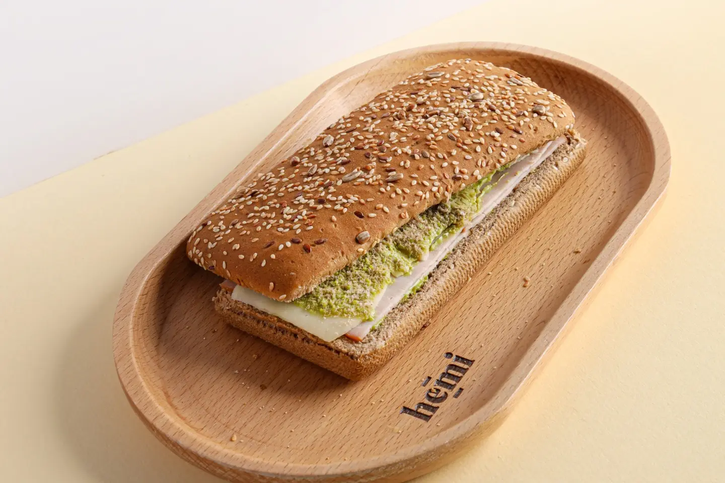 تركي بيستو ساندوتش