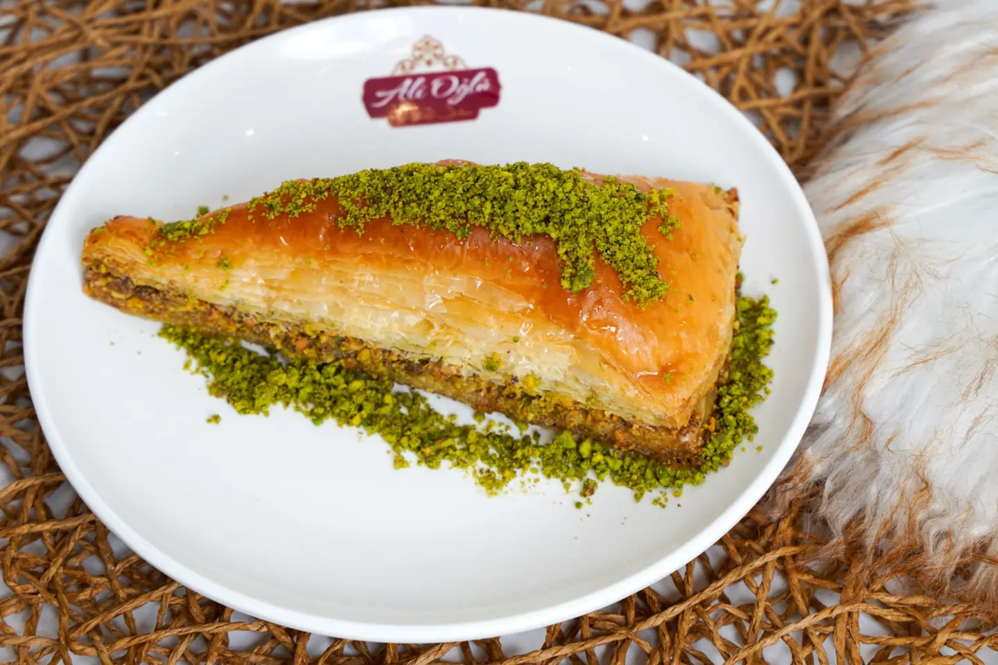 بقلاوة كبير قشطة