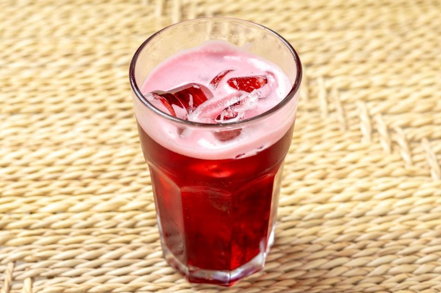 Roselle Iced Tea
