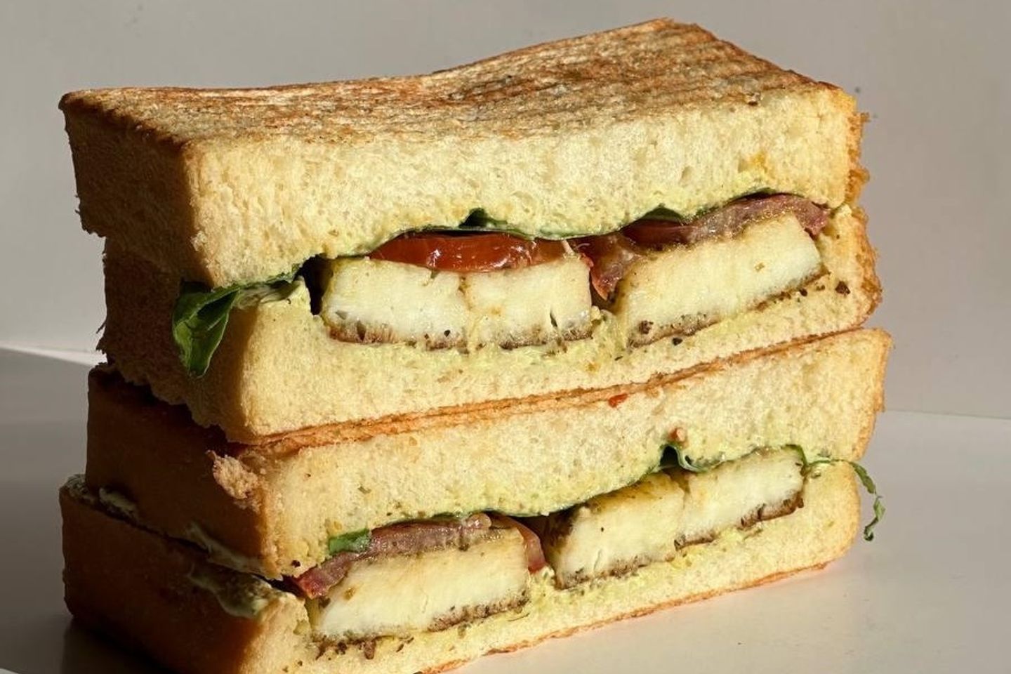 Halloumi Pesto Toast
