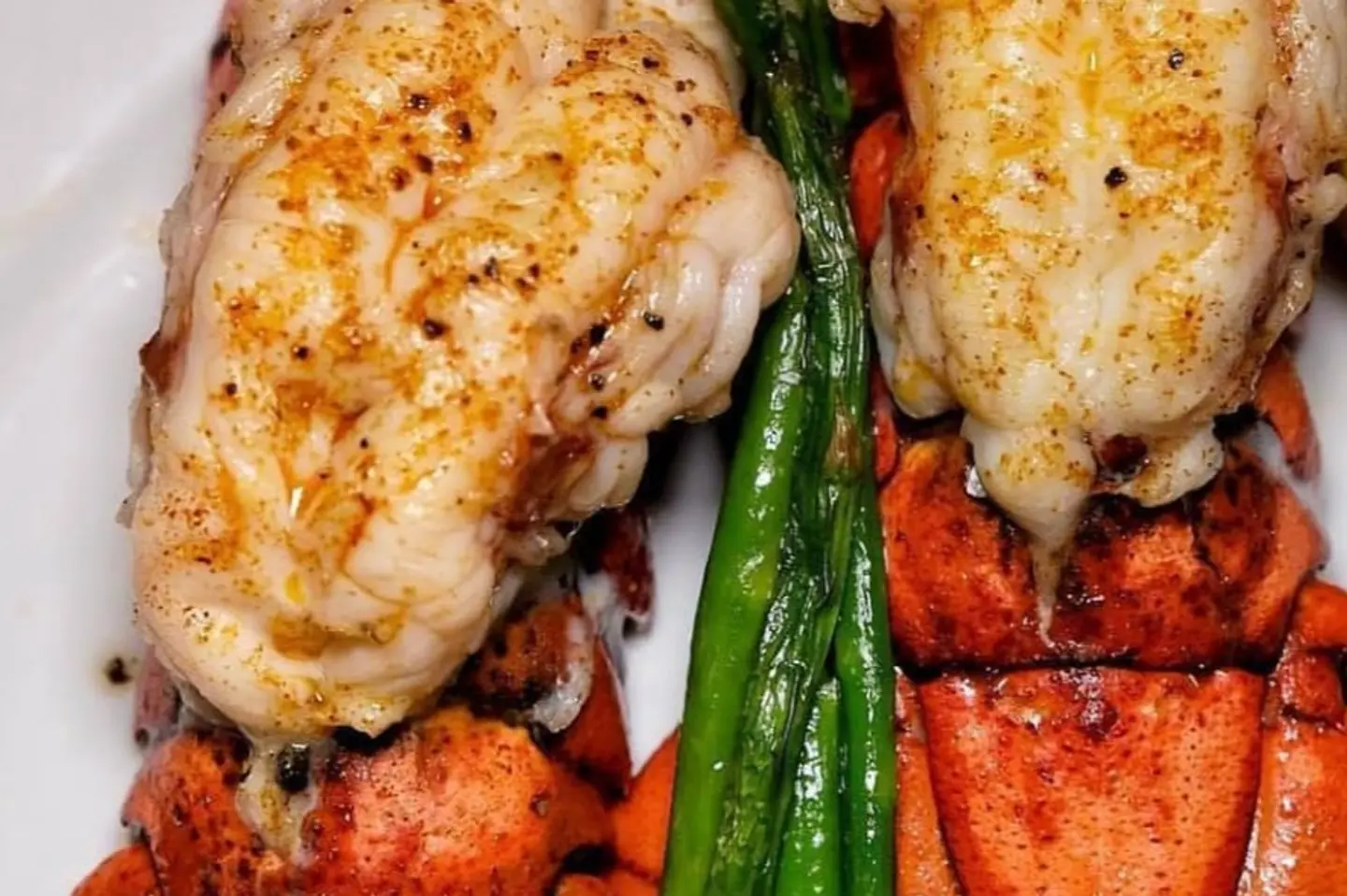 Grilled Lobster With Lemon Butter