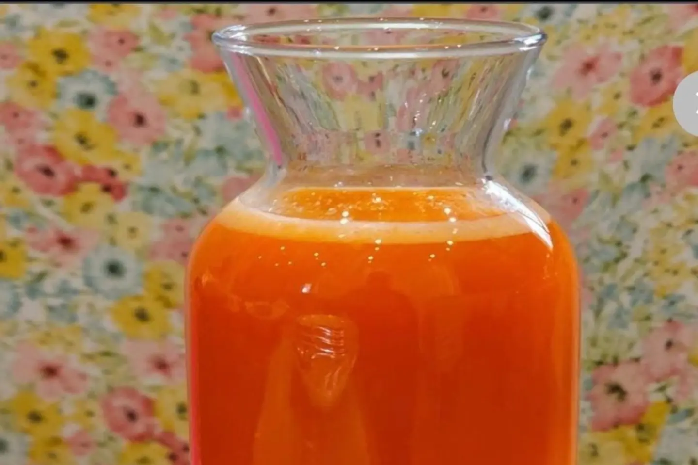 عصير الجزر الطازج