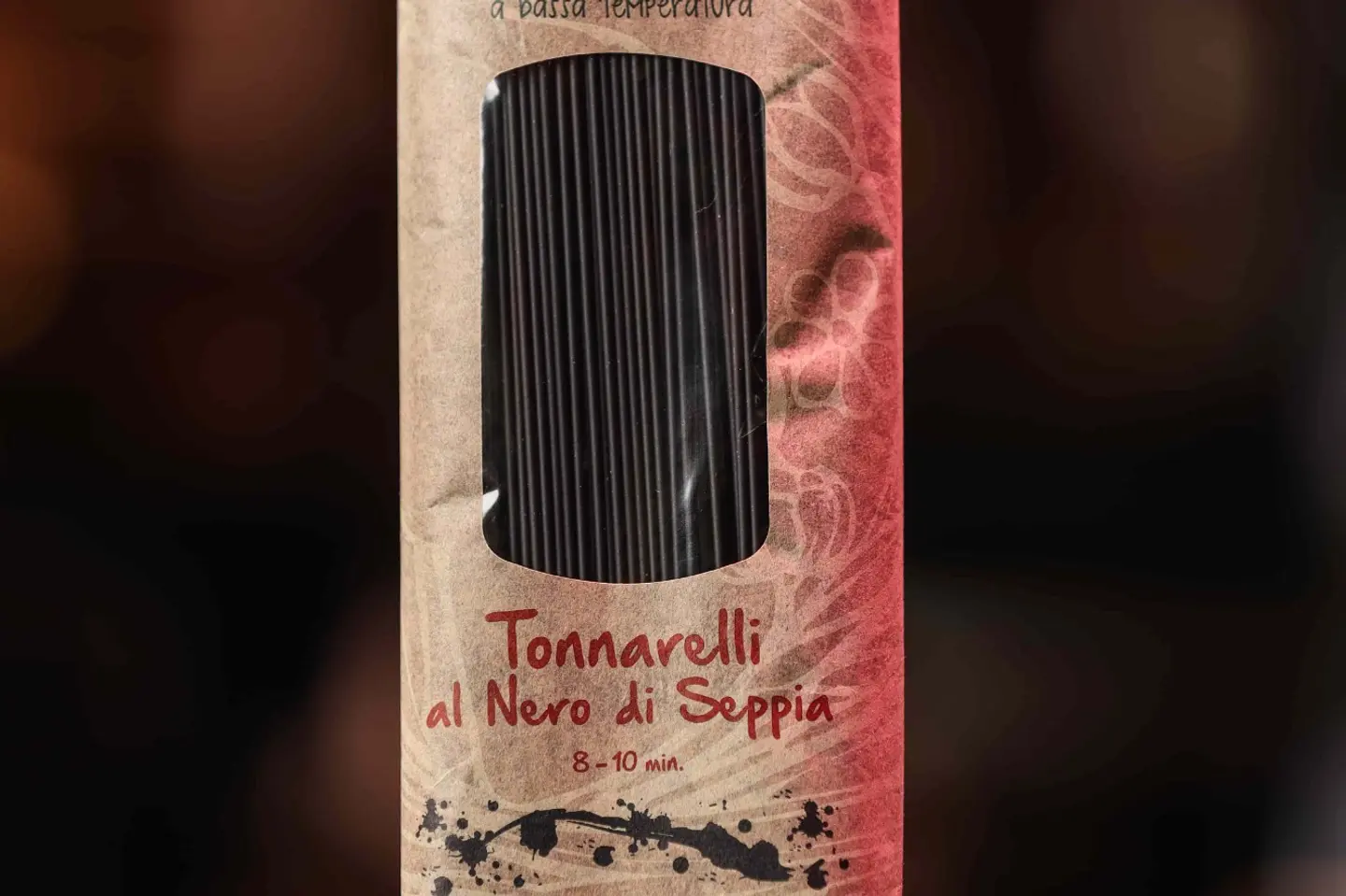 مكرونة بحبر الحبار