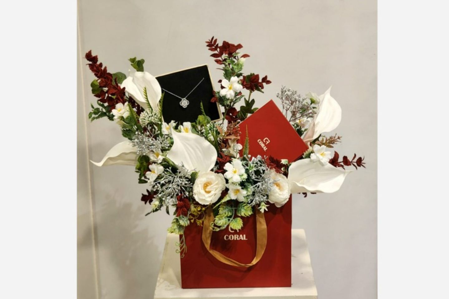 Saudi Brand Coral Pendant With Artificial Flower Arrangement 6