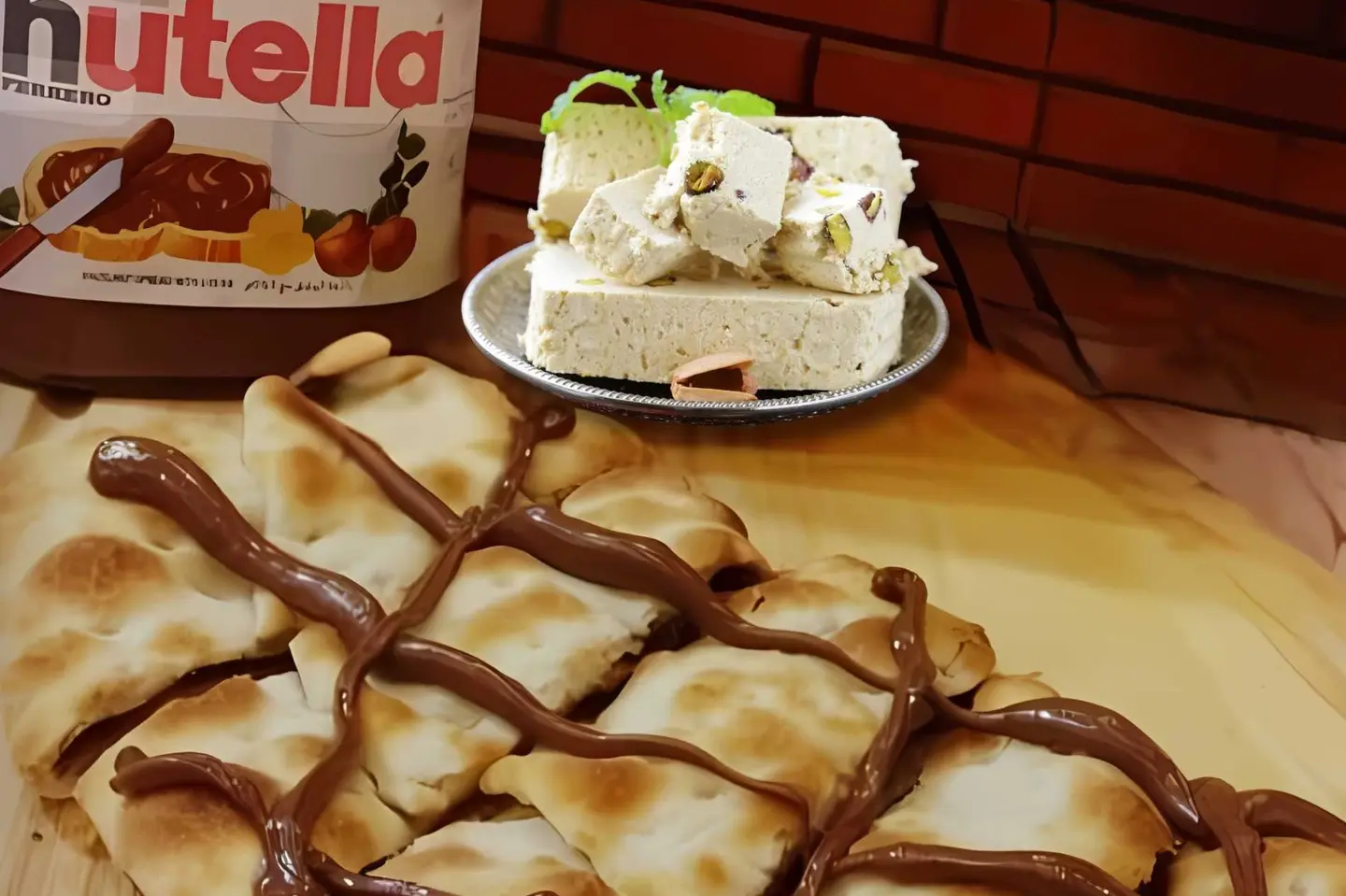 حلاوة نوتيلا مع حلاوة طحينية