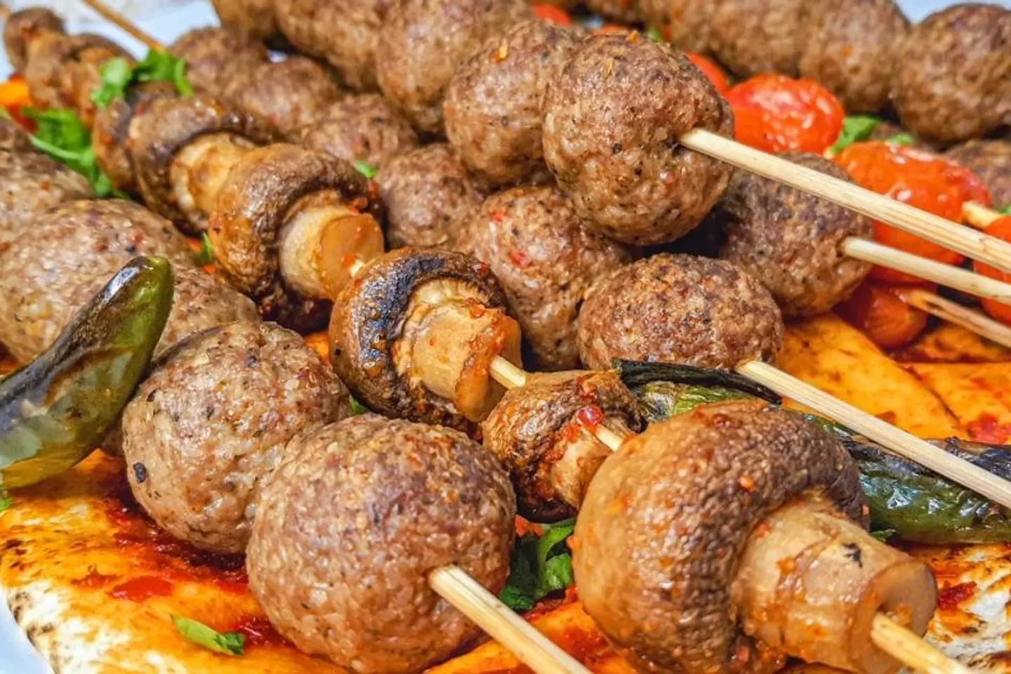 ساندوتش كبة على السيخ