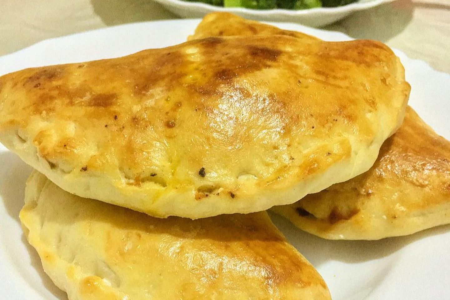 فطيرة قشطة مع عسل