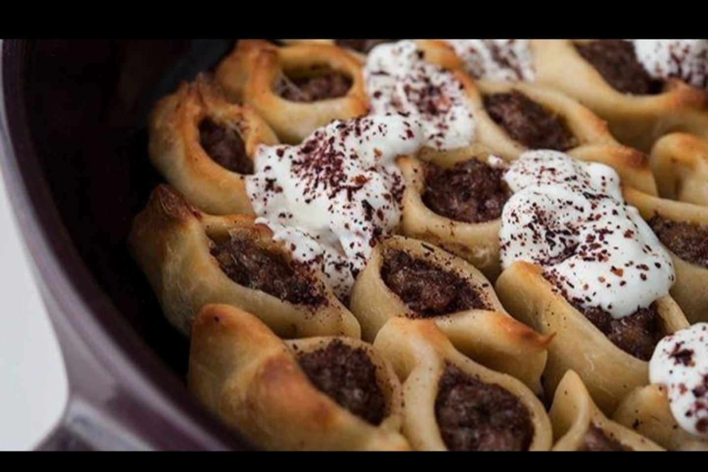 لحم ولبنة