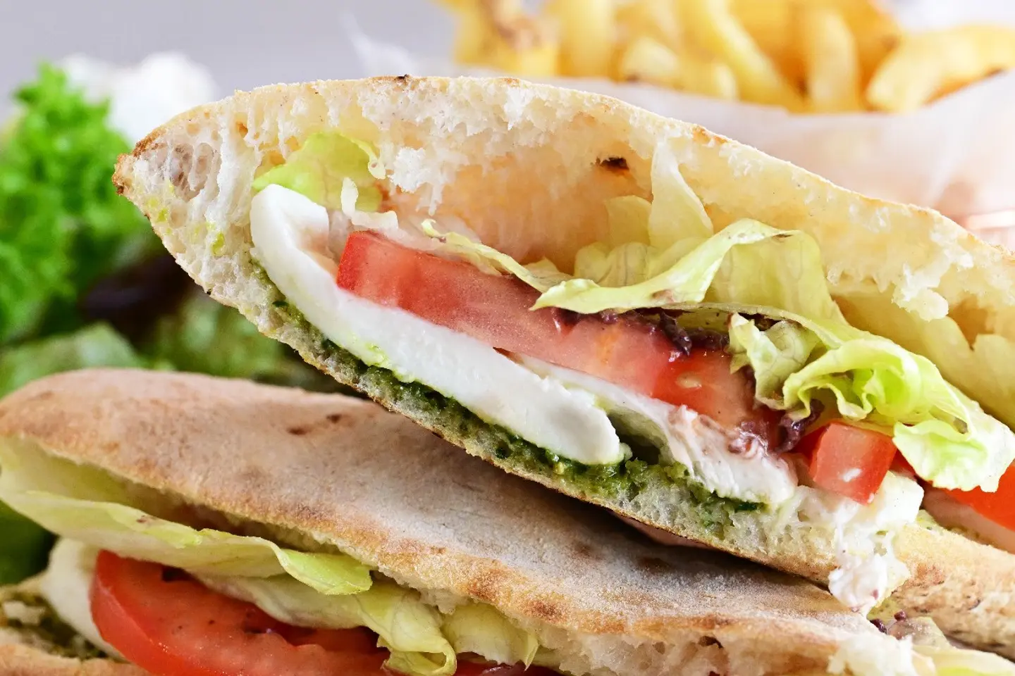 موزاريلا كابريزي بانوزو