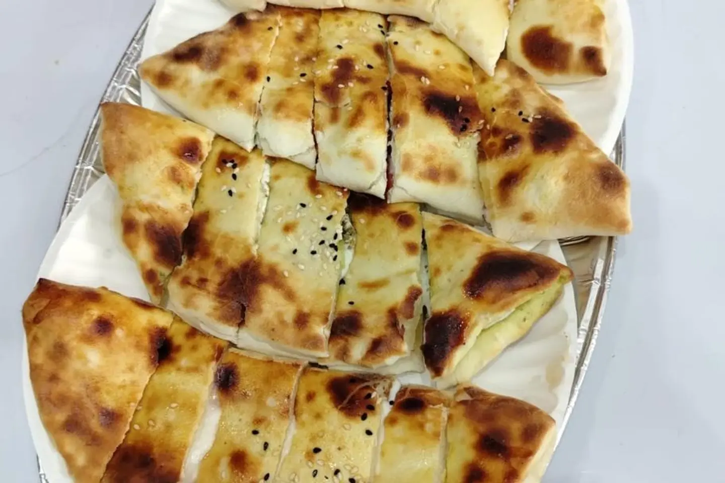 فطيروة لبنة حار