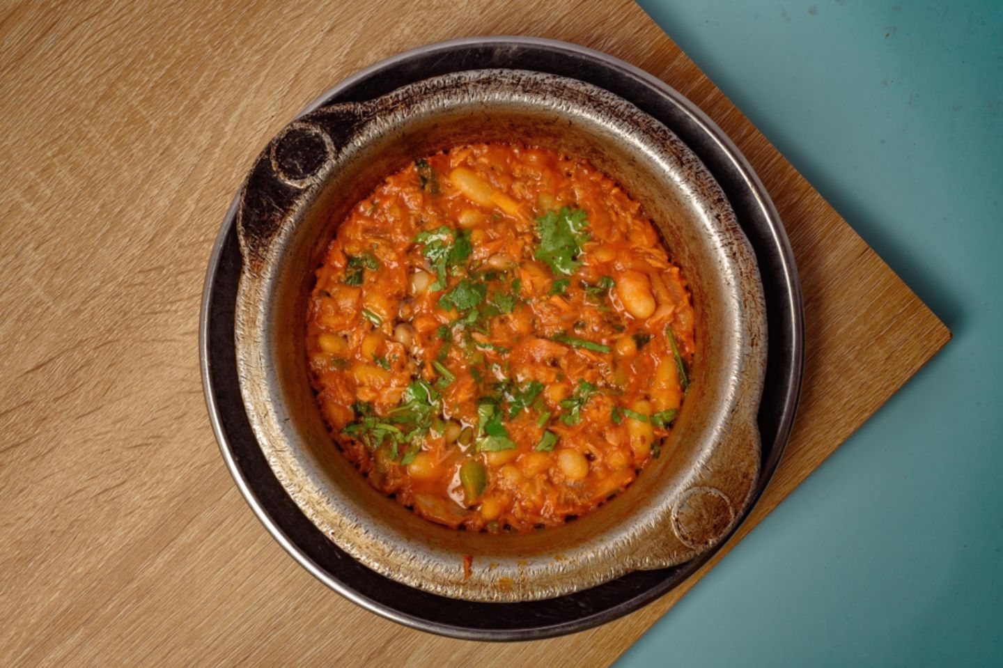 تونة بالفاصوليا