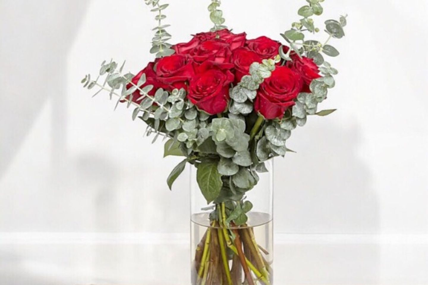 Red Roses Vase 15 Roses