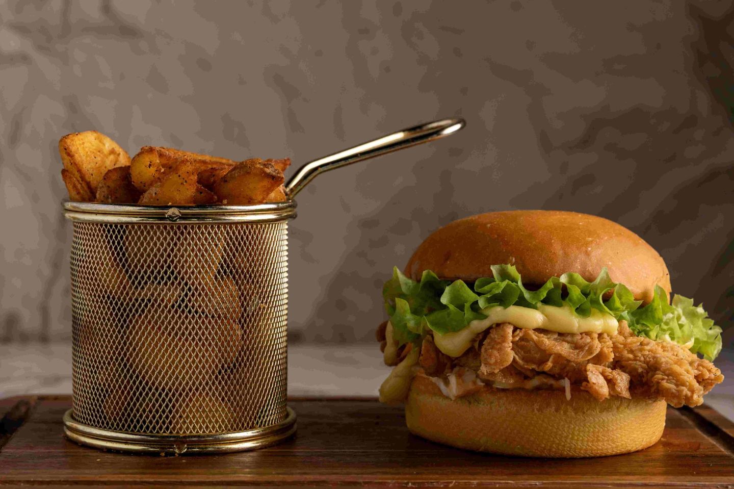 Helen Crispy Burger Meal