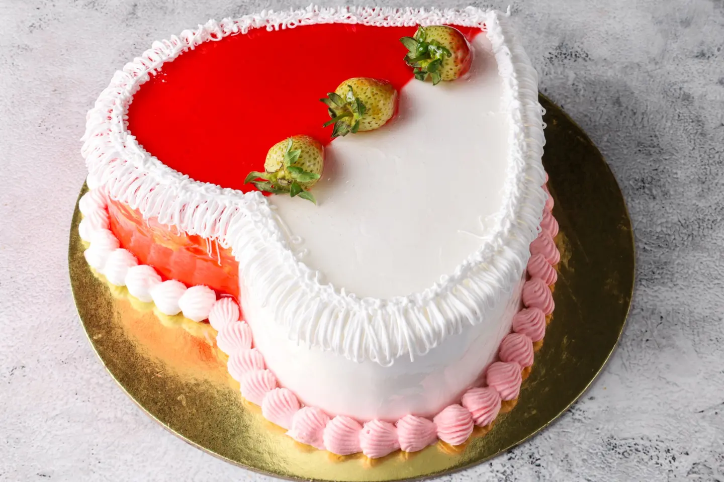 Vanilla Heart Cake