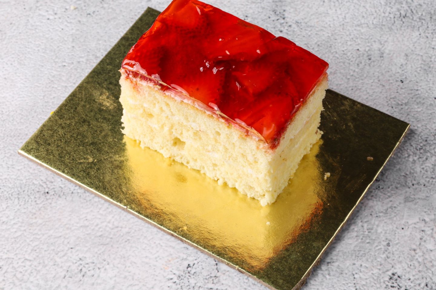 Strawberry Cake