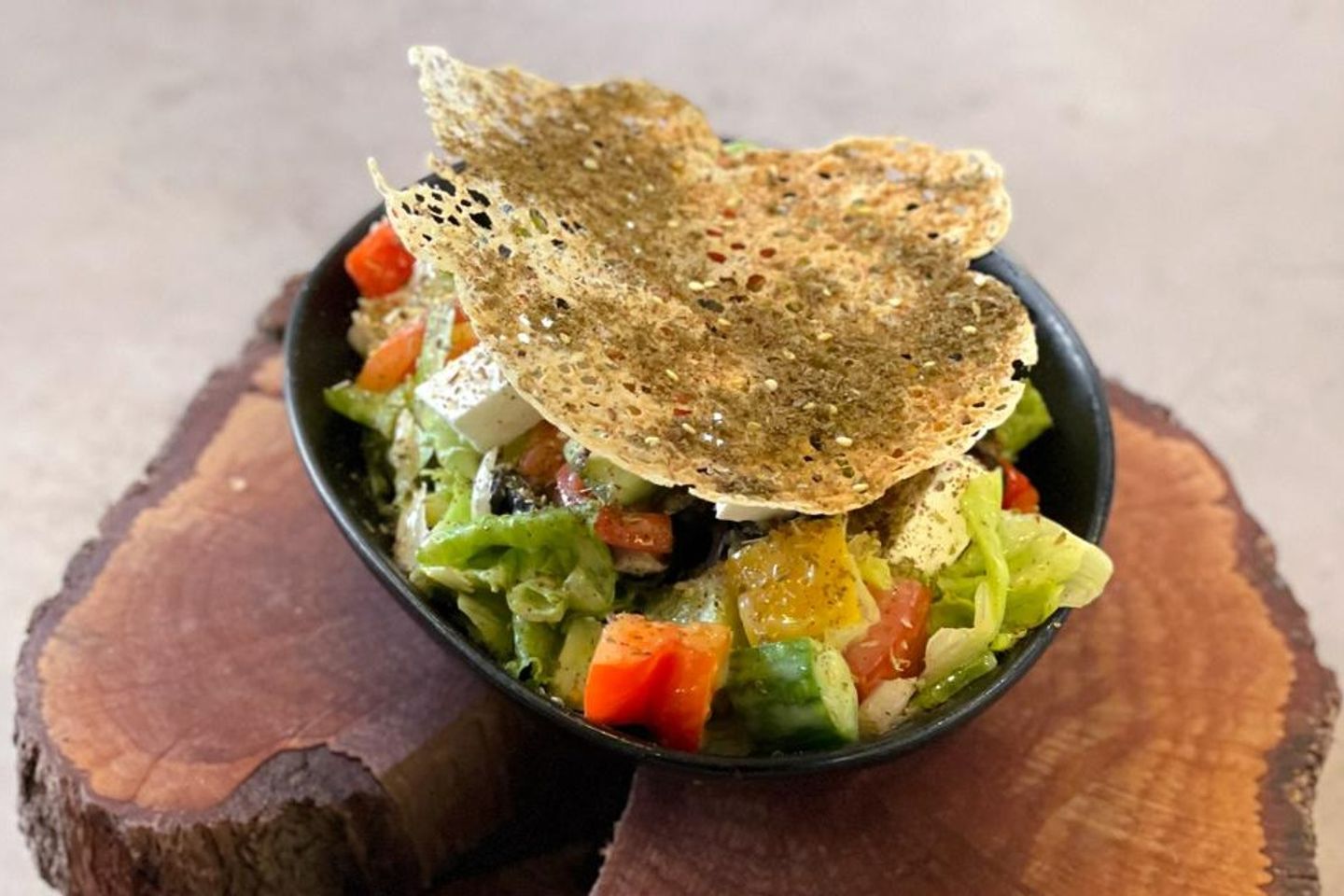 سلطة يونانية