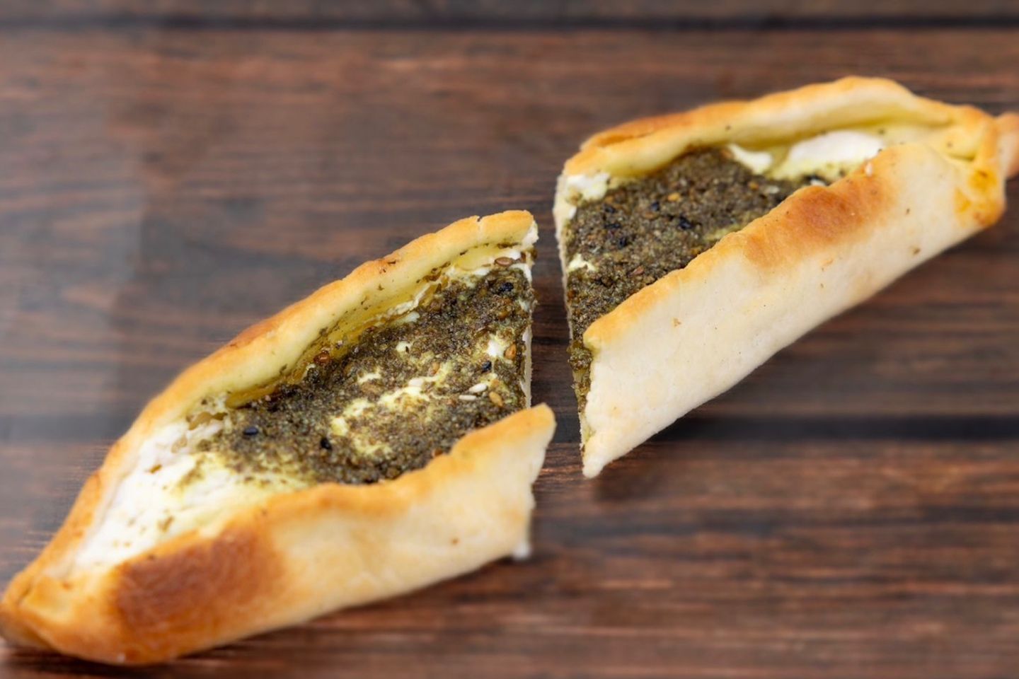 فطيرة لبنة بالزعتر