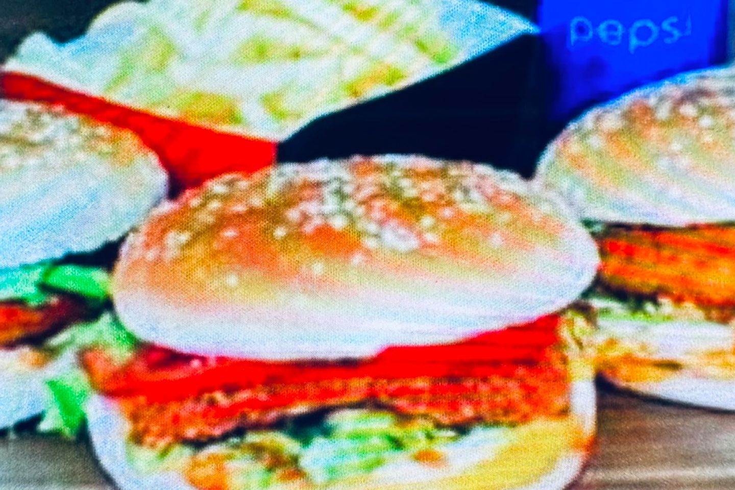 وجبة برجر ثلاثة في واحد كومبو