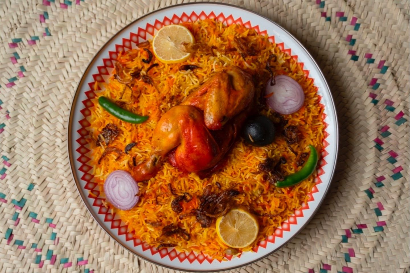 نص دجاج مندي مع رز مندي